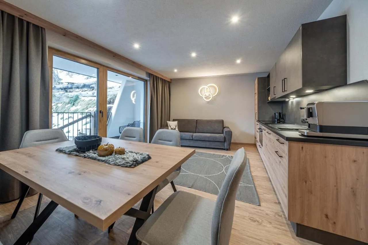 Bergmomente Apartments Solden 0*,