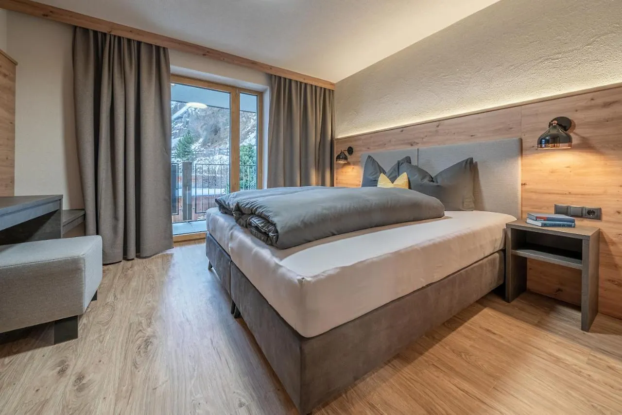 Bergmomente Apartments Solden 0*,  Austria